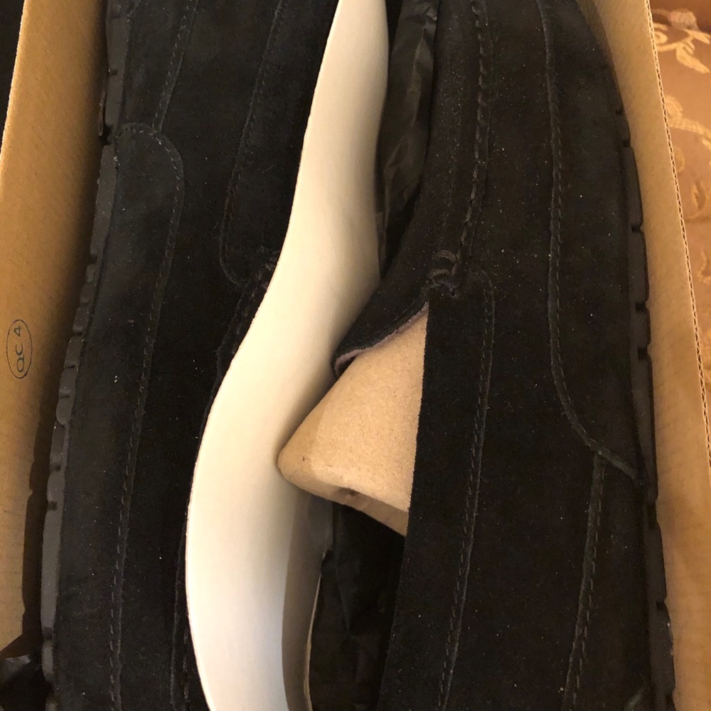 UGG men’s shoes